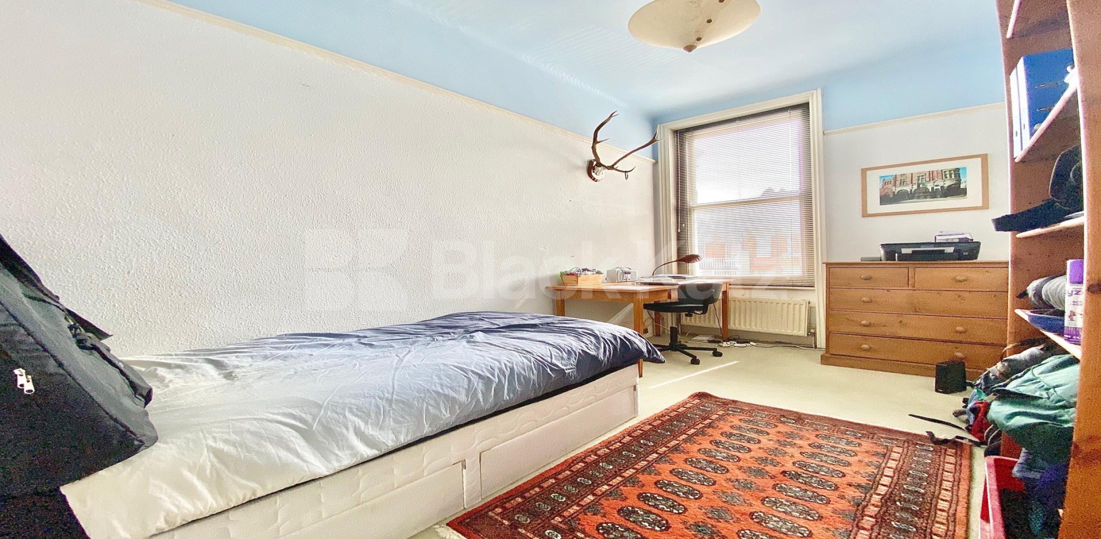 			VIRTUAL TOUR AVAILABLE!, 2 Bedroom, 1 bath, 1 reception Flat			 Church Lane, Hornsey